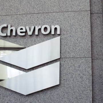 Chevron, Shell to sign agreements for oil, gas areas in Venezuela, sources say