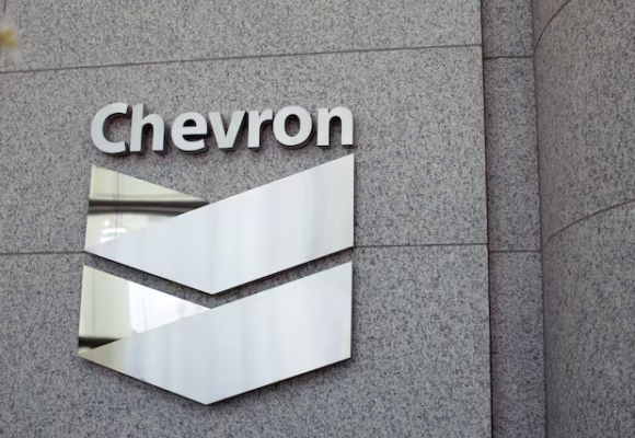 Chevron, Shell to sign agreements for oil, gas areas in Venezuela, sources say